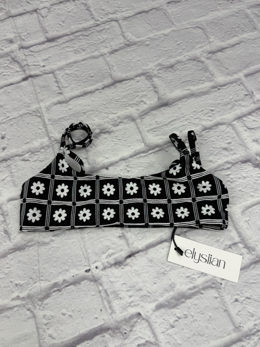 Elysiian Black & White Daisy Square Bikini Top Nwt's Xs Floral Swim Beach Pool — image 2 of 8